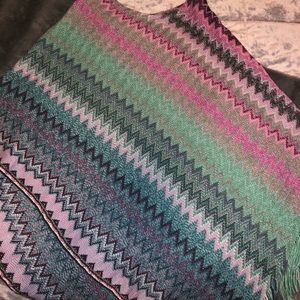 Poncho/ Shawl